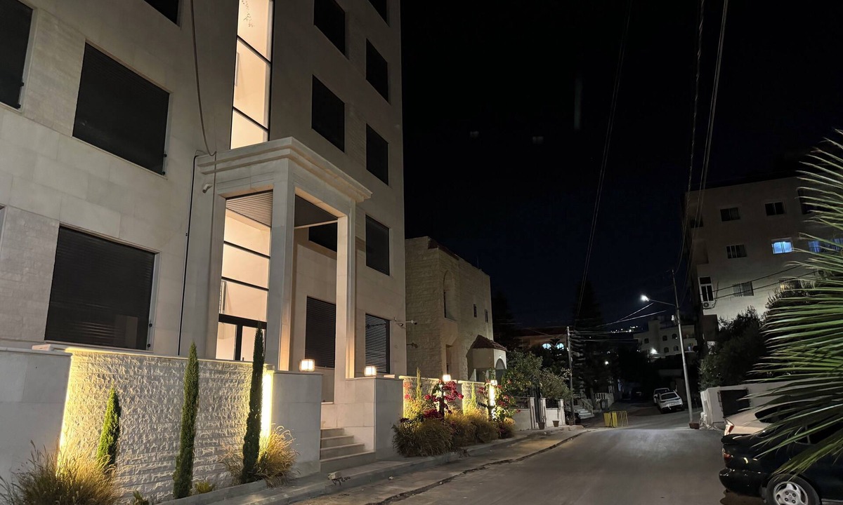 Suwailih Apartment | with a scenic view 3-bedroom apartment in peaceful Mahis with many amenities