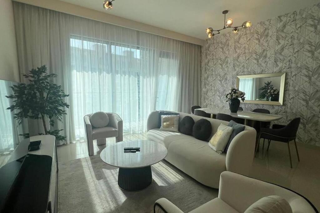Dubai Apartment | Wonderful 2BR With Balcony - Dubai creek Harbour