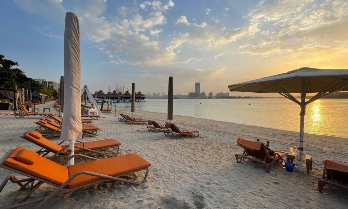 Palm Jumeirah Apartment | World Class | 1BR | Modern in Royal Amwaj