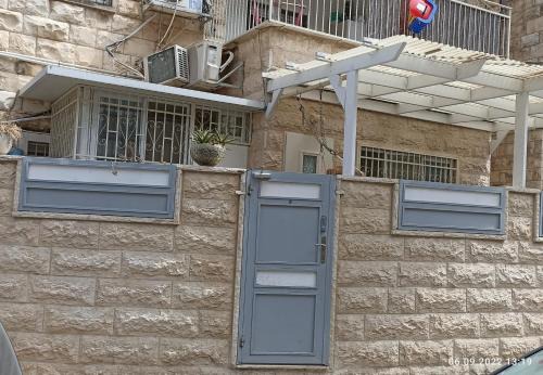 Jerusalem Apartment | Yair room apartment