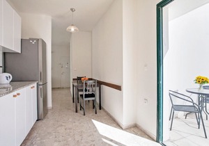 BEN YEHUDA ST 21 SPACIOUS APARTMENT WITH BALCONY.