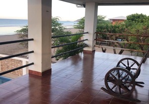 POPOYO BEACHFRONT 2PERS. ROOM - OCEANVIEW AND SURF in La Albina