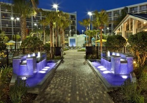 Ultimate Orlando Getaway! Three Elegant City View Units, 2 Pools, Hot Tub in Orlando