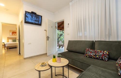 She'ar Yashuv House | אורחן חוויה שאר ישוב - מתחם אירוח למשפחות ולקבוצות
