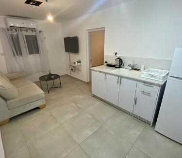 Qiryat Shemona Apartment | אירוח בעיר