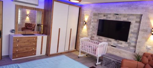 Majdal al-Shams Apartment | אלאפנדי מפנק חדר וחצי