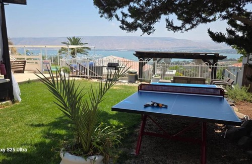 Kinneret Apartment | אצל דניאל במושבה - 2 צימרים מושלמים עם נוף לכינרת