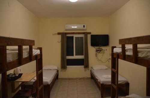Hatseva Hostel | בית ספר שדה חצבה