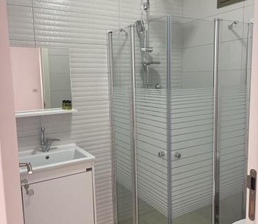 Shlomi Apartment | במורד ההר