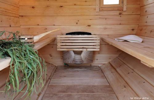 Ramot Cabin | בקתה בתמרים