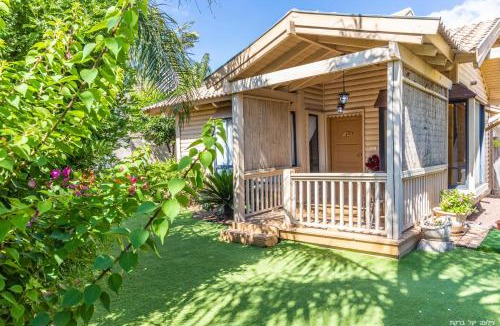 Had Nes Bed & Breakfast | בקתות אור הקרן - בקתות מדהימות עם ג'קוזי, סאונה ובריכה מחוממת