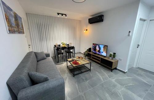 Ashkelon Apartment | דירת אירוח מפנקת בעיר אשקלון - 5 דקות נסיעה מהים