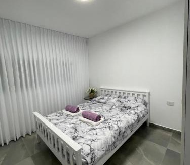 Ashkelon Apartment | דירת אירוח מפנקת בעיר אשקלון - 5 דקות נסיעה מהים