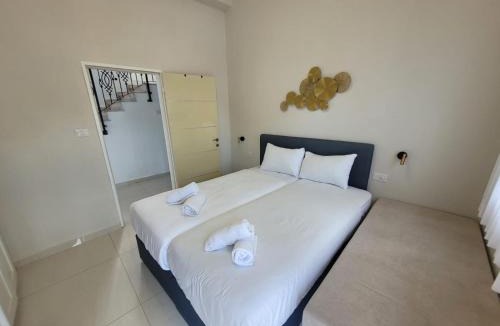 Tiberias Old City Apartment | דירת הטיילת טבריה- גג פרטי!
