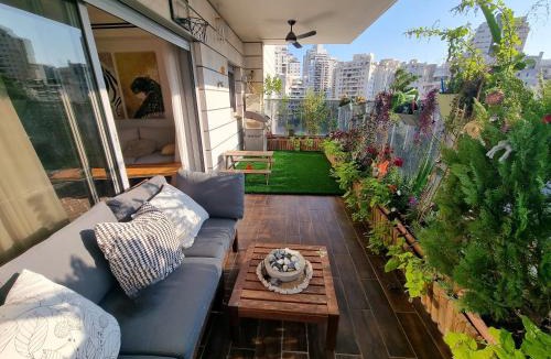 Petah Tikva Apartment | דירת 6חדרים אם המושבות