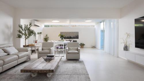 Eilat House | האיצטדיון 6 -בית גדול ומפנק
