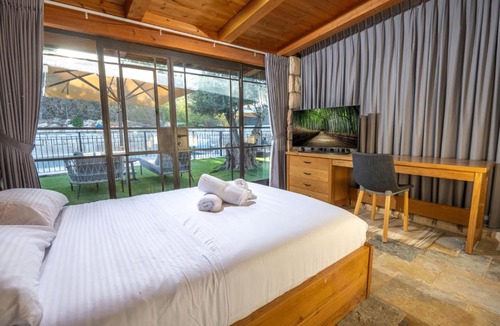 Rosh Pinna Apartment | וילה ואמוס - Villa vamos - וילה מדהימה עם בריכה פרטית וג'קוזי