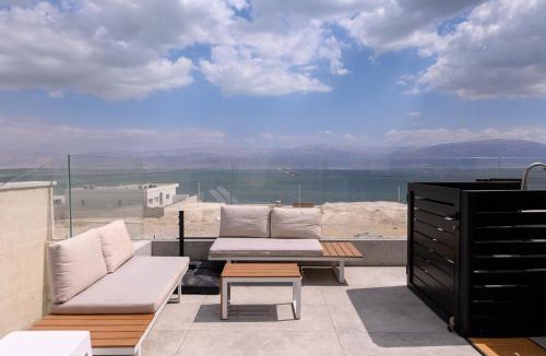 Neve Zohar Apartment | וילה לה מר - וילה עם בריכה ו-3 סוויטות מדהימות עם נוף לים המלח