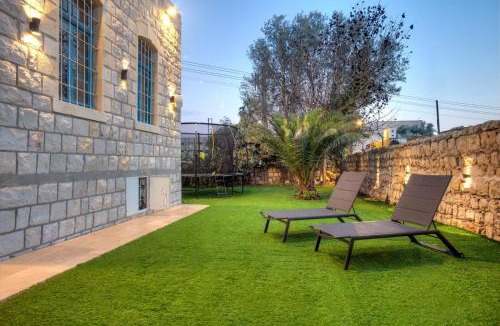 Artists Colony Villa | וילה סראייה