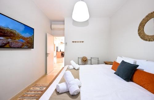 Migdal House | וילה 3 חדרי שינה וסלון במגדל- עם בריכה גקוזי וממד פרטי