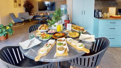 Ein Ya'akov Apartment | זוהר בגליל-מיני וילה מקסימה עם בריכה מחוממת וג'קוזי