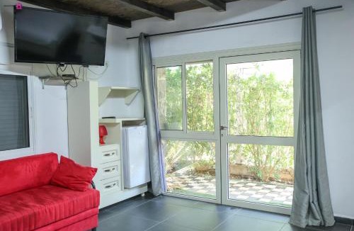 Buq'ata Bed & Breakfast | חדרי אירוח נוף לחרמון בוקעתא