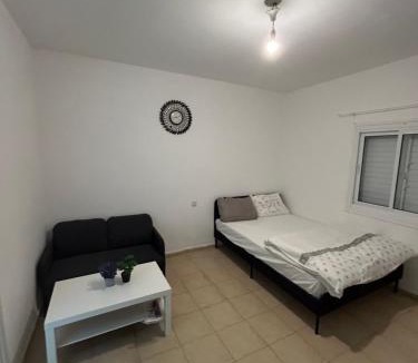 Kiryat Yam Apartment | חוף הזהב