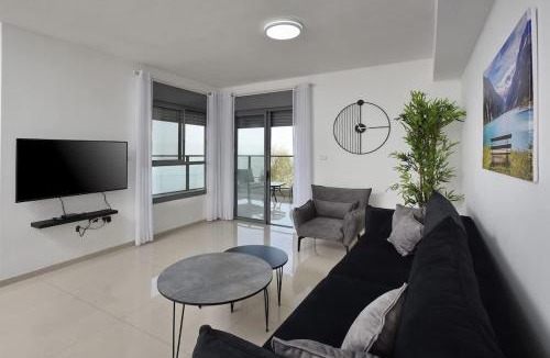 Tiberias House | חופש יהונתן-דירה עם נוף מטורף לכנרת Hofesh Yehonatan Sea of Galilee View