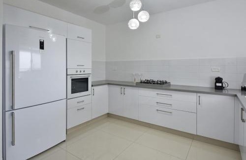 Tiberias House | חופש יהונתן-דירה עם נוף מטורף לכנרת Hofesh Yehonatan Sea of Galilee View