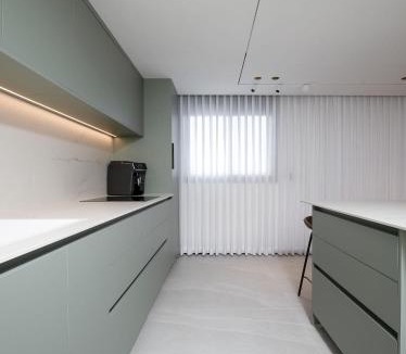 Tiberias Apartment | חופש יהונתן- דירת נופש יוקרתית דוינצי Hofesh Yehonatan Artemis Garden Apt Pool