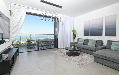 Tiberias Apartment | חופש יהונתן-סוויטת אירוח משפחתית Hofesh Yehonatan Michelangelo Family Apt