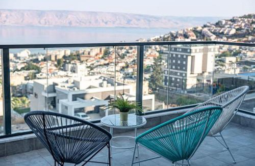 Tiberias Apartment | חופש יהונתן-סוויטת גן עם בריכה פרטית 1 Hofesh Yehonatan Michelangelo Garden pool