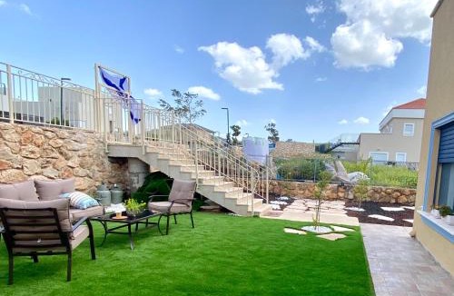 Gidona House | יפעת הגלבוע -סוויטות אירוח ברמה אחרת
