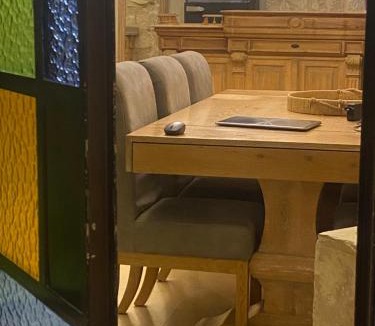 Artists Colony Apartment | לאה- וילה בוטנית LEAH- botanical villa
