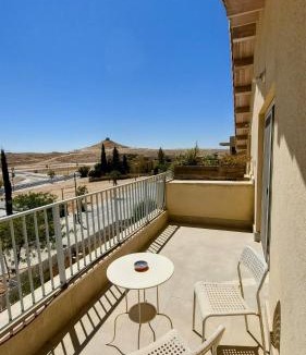 Mitzpe Ramon Apartment | ליד המצוק