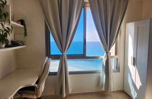 Haifa Apartment | מגדל הים - בניין אלמוג