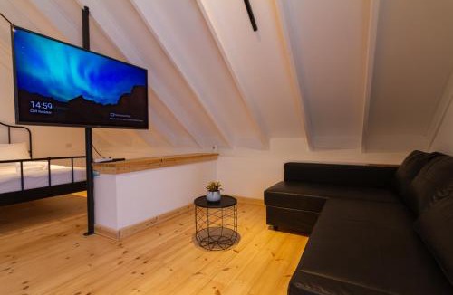 Ein Zivan Cabin | מול ההר