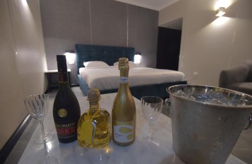 Rishon LeTsiyon Hotel | מלון הברון