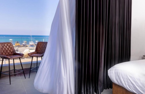 Nahariya Hotel | מלון המעפילים נהריה HaMaapilim Hotel Nahariyya