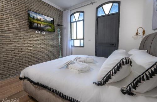 Safed Old City House | מלכה בעתיקה