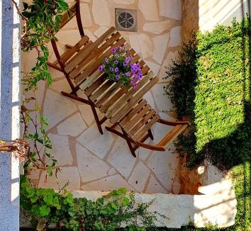 Galil Tachton Apartment | מקום להיות סוויטה אדריכלית זוגית