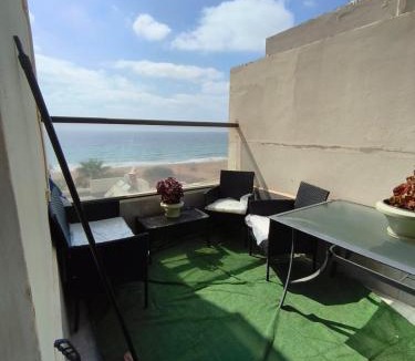 Nahariya Apartment | על הים