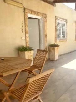 Yokneam Moshava Apartment | על קצה ההר