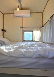 Kerem Maharal Boat Rental | פינה לשניים - קרון זוגי בטבע
