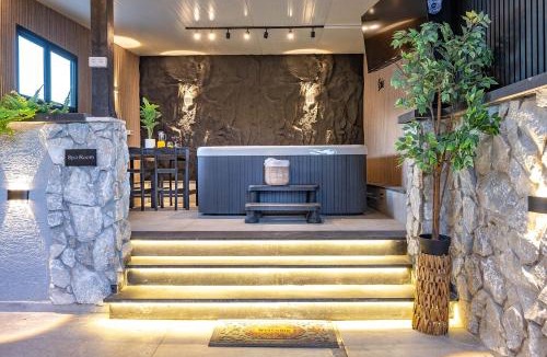 Dalton Apartment | פלואלס - וילת יוקרה עם 4 חדרי שינה ובריכה מחוממת וגקוזי