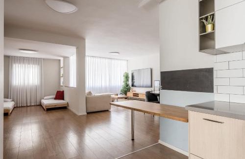 Ra'ananna Apartment | פנינת רעננה