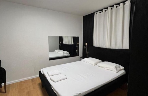 Shezor Hotel | צימרים בצפון וסביב כרמיאל בצפון-Amoresכרמיאל והסביבה