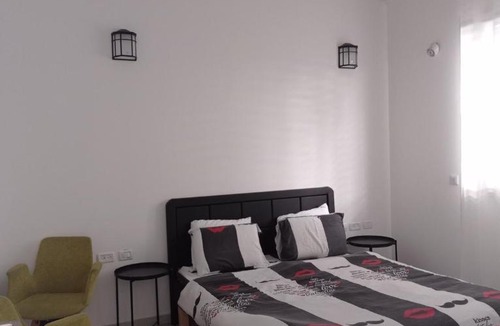 Rehovot Apartment | צימר ברחובות- Tara ארוח Tzimmer יש ממד במתחם