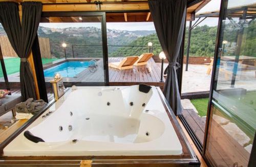 Isfiya Ski Chalet | צימר המעיין