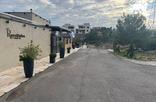 Daliyat al-Karmel Cabin | רויאל דליה